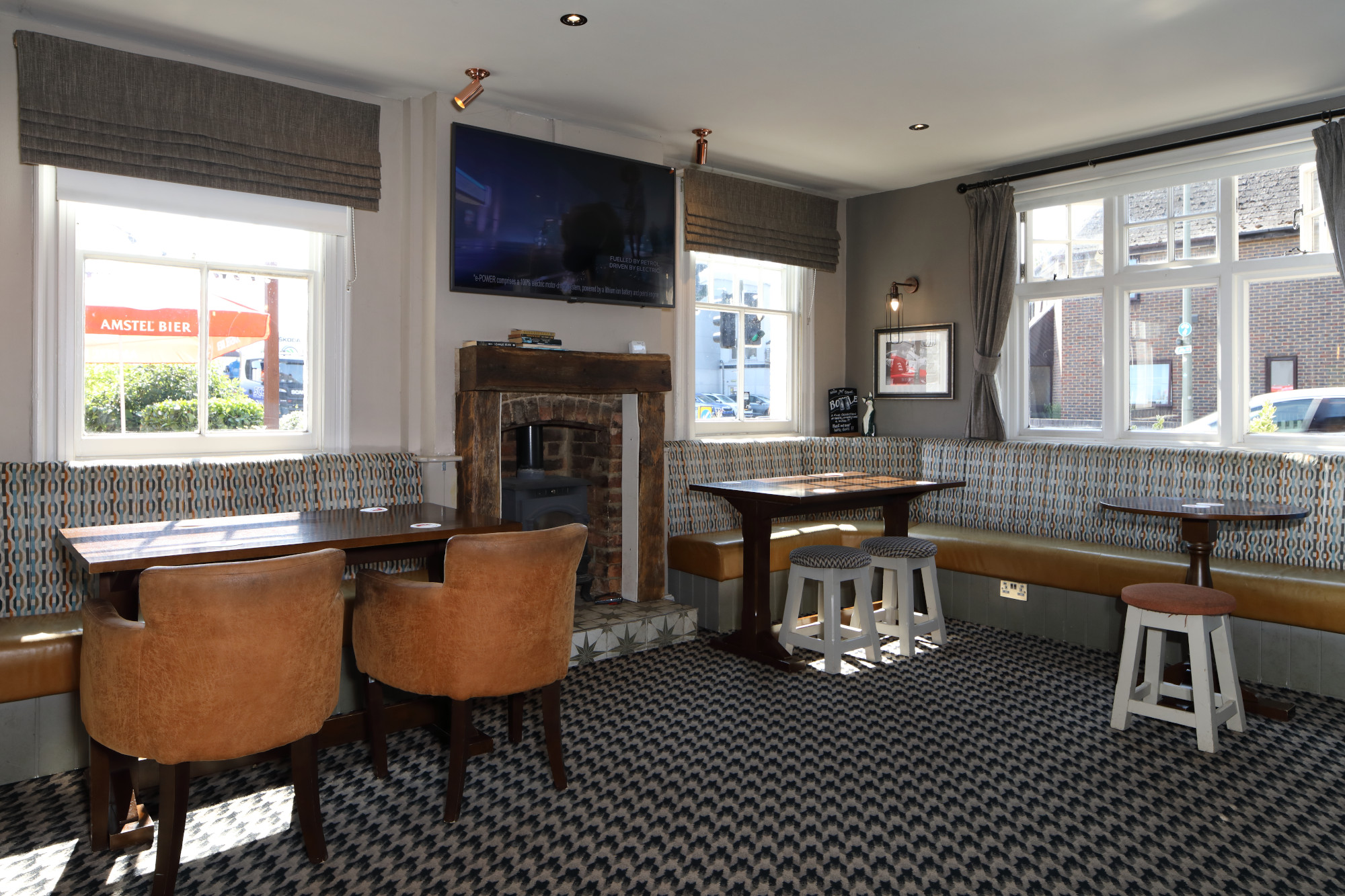 black bull kidlington interior
